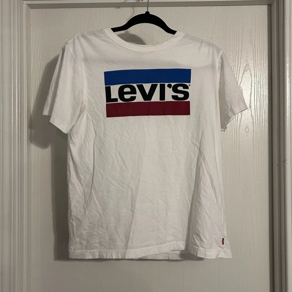 Levi's | White Tee with Blue and Red Logo | Size XL
